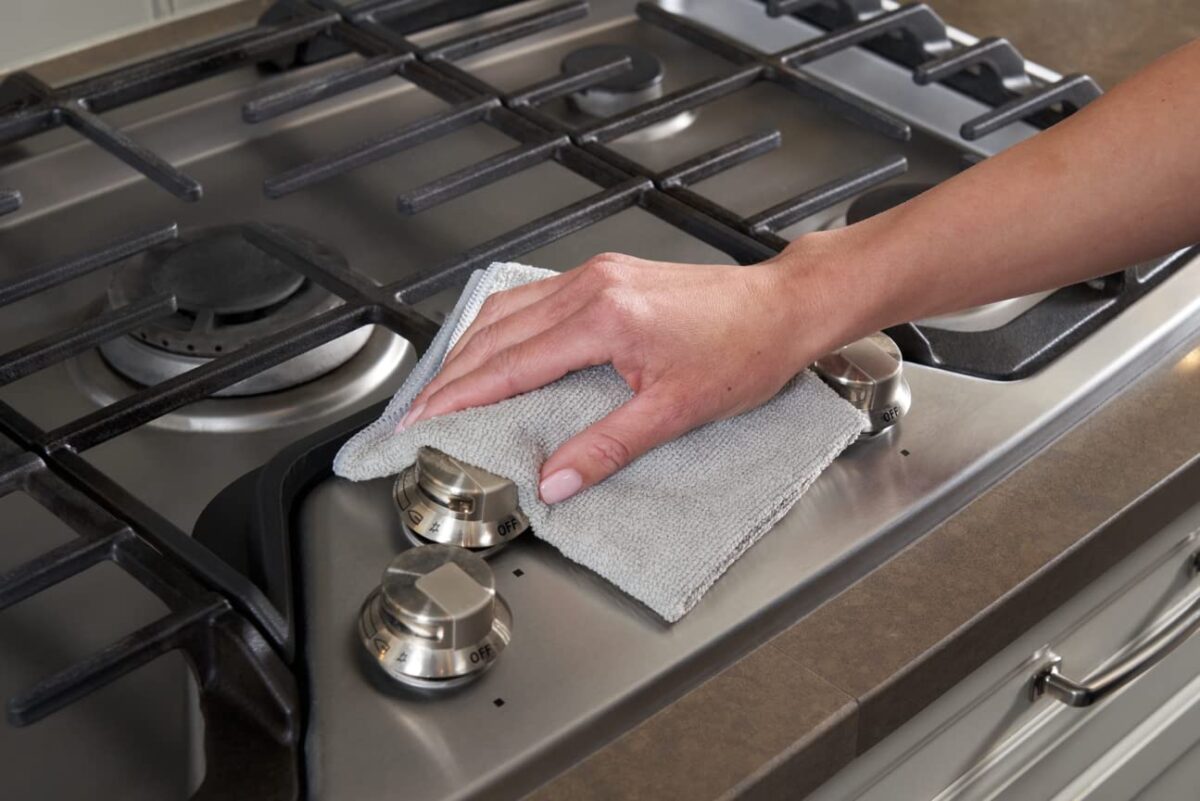 Rubbermaid Microfiber Cloth Towels 24 Pack 14"x14" Non-Scratch Reusable/Washable for Cleaning/Wiping/Polishing for Home/Kitchen/Car