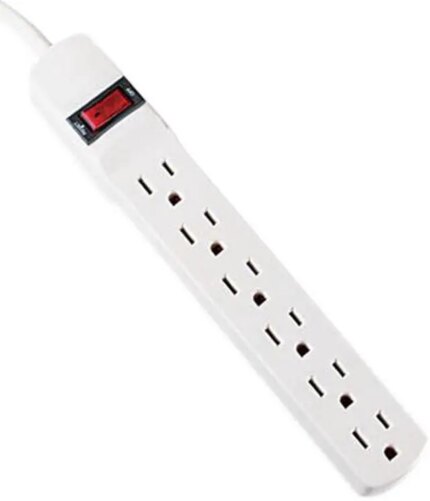 Innovera IVR73306 6 Outlets Power Strip