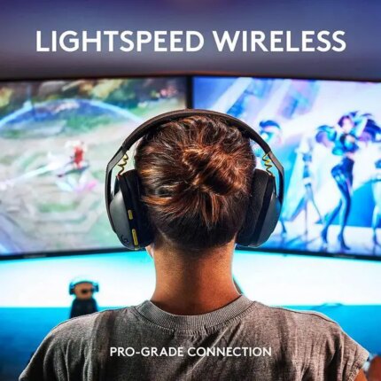 Logitech G435 LIGHTSPEED and Bluetooth Wireless Gaming Headset - Lightweight over-ear headphones, built-in mics, 18h battery, compatible with Dolby